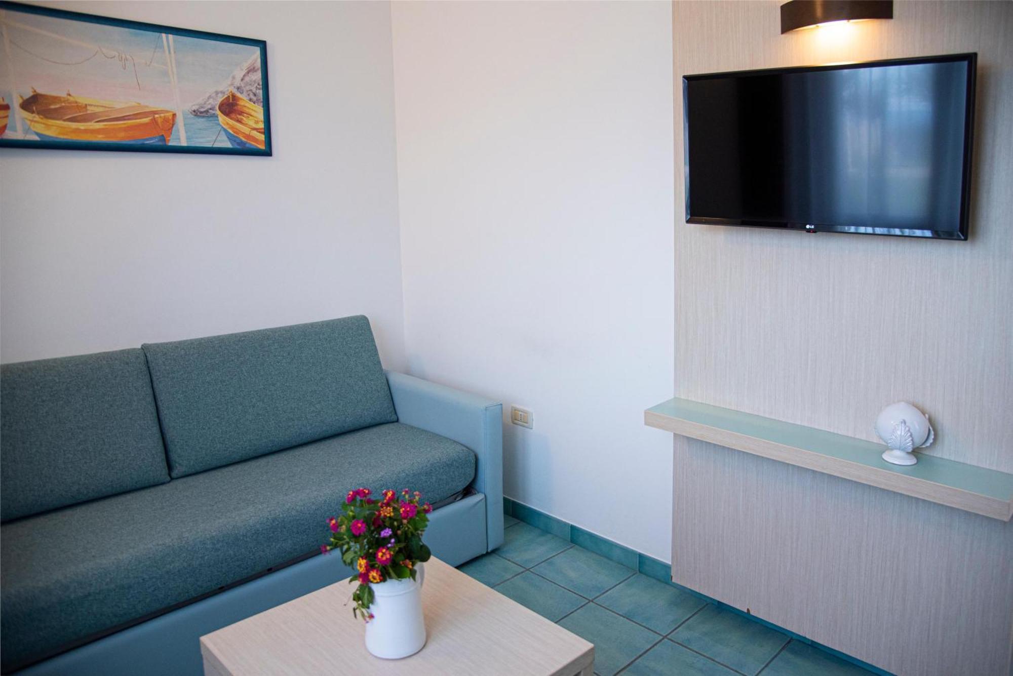 Pietrablu Resort & Spa - Cdshotels Полиньяно-а-Маре Экстерьер фото