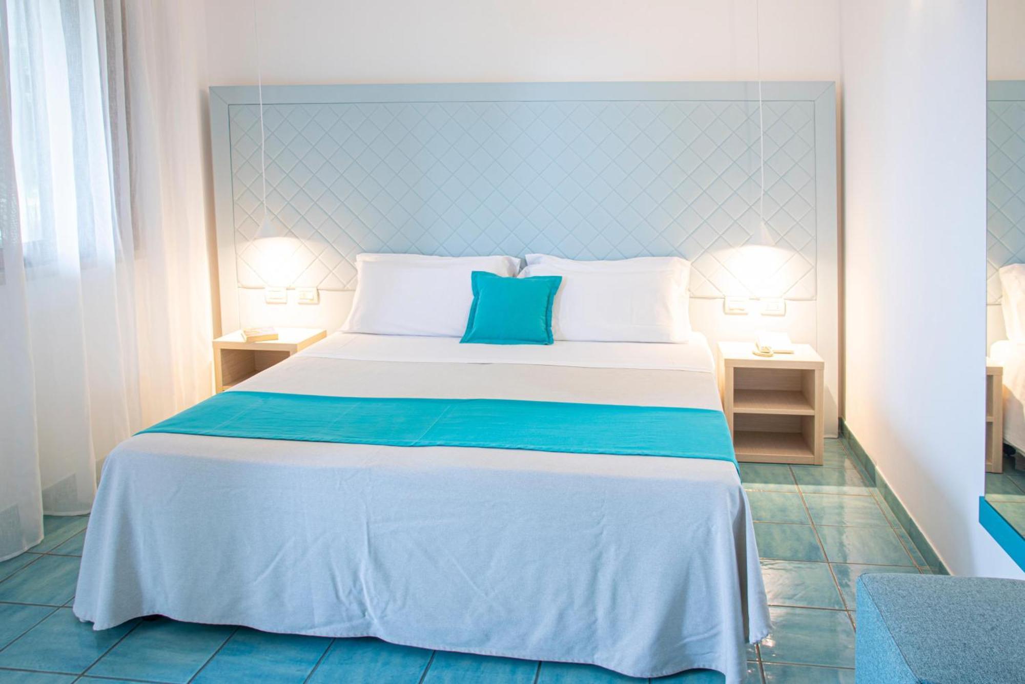 Pietrablu Resort & Spa - Cdshotels Полиньяно-а-Маре Экстерьер фото